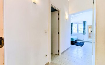 Property slide 24