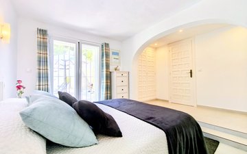 Property slide 30