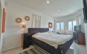 Property slide 14