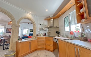 Property slide 9
