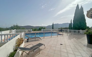 Property slide 25