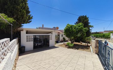 Property slide 17