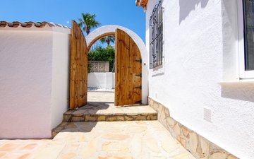 Property slide 39