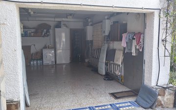 Property slide 36