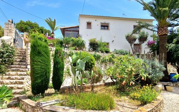 Property slide 32