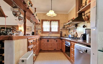 Property slide 16