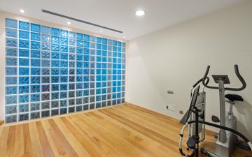 Property slide 22