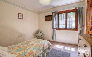 Property slide 22