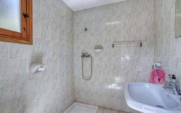 Property slide 31