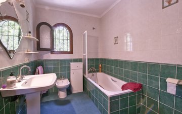 Property slide 20