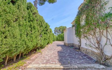 Property slide 42