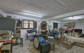 Property slide 48