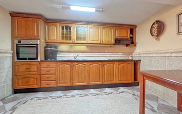 Property slide 31