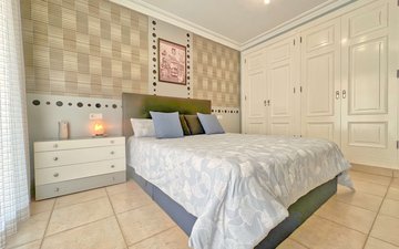 Property slide 25