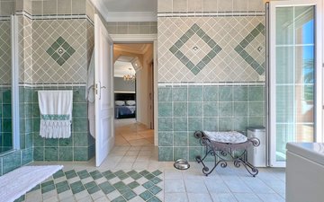 Property slide 21