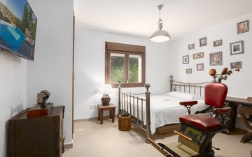 Property slide 6