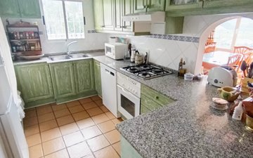 Property slide 14