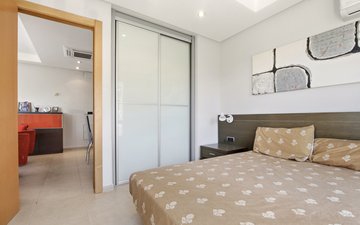 Property slide 22
