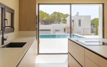 Property slide 40