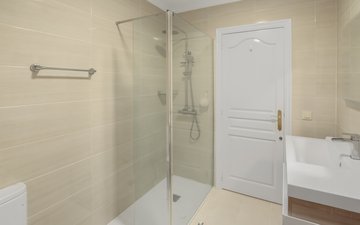 Property slide 31