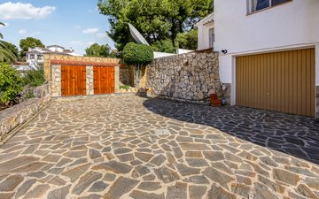 Property slide 35