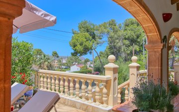 Property slide 21