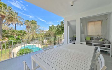 Property slide 10