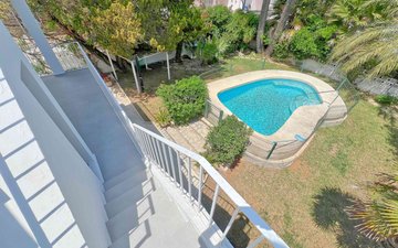 Property slide 18