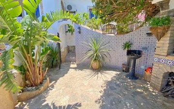 Property slide 19