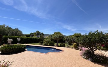 Property slide 38