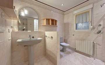 Property slide 20