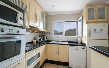Property slide 31