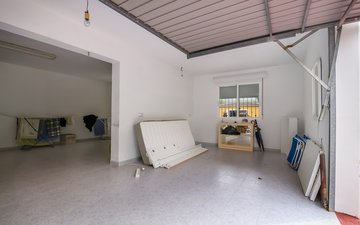 Property slide 21