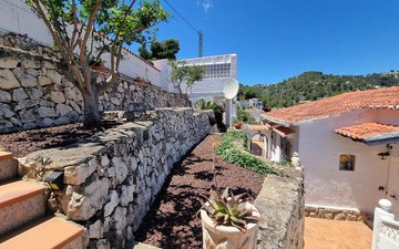 Property slide 42