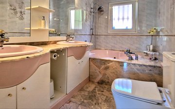 Property slide 48