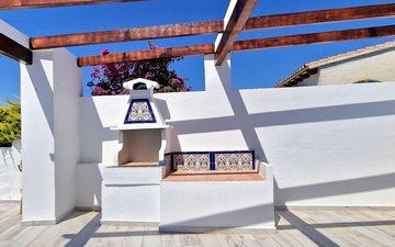 Property slide 19