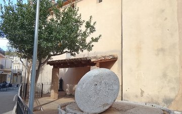 Property slide 18
