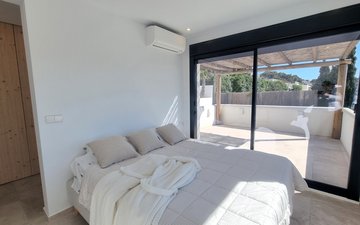 Property slide 25