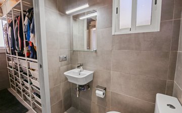 Property slide 15