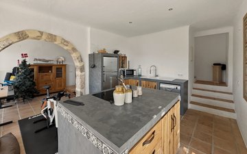 Property slide 23
