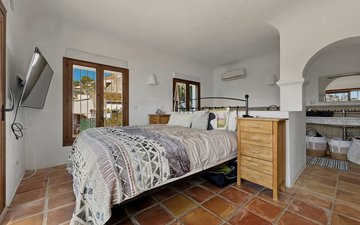 Property slide 15