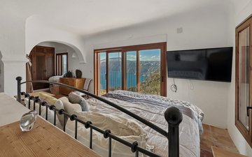 Property slide 16