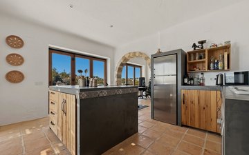 Property slide 24