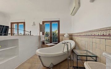 Property slide 17