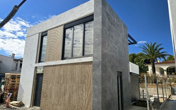 Property slide 17