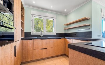 Property slide 16