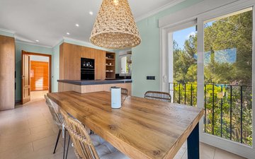 Property slide 14