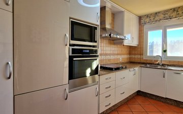 Property slide 21
