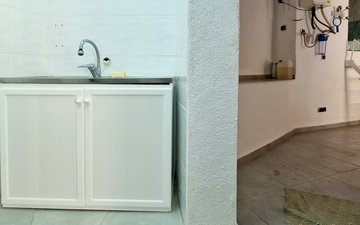 Property slide 42