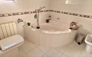 Property slide 24